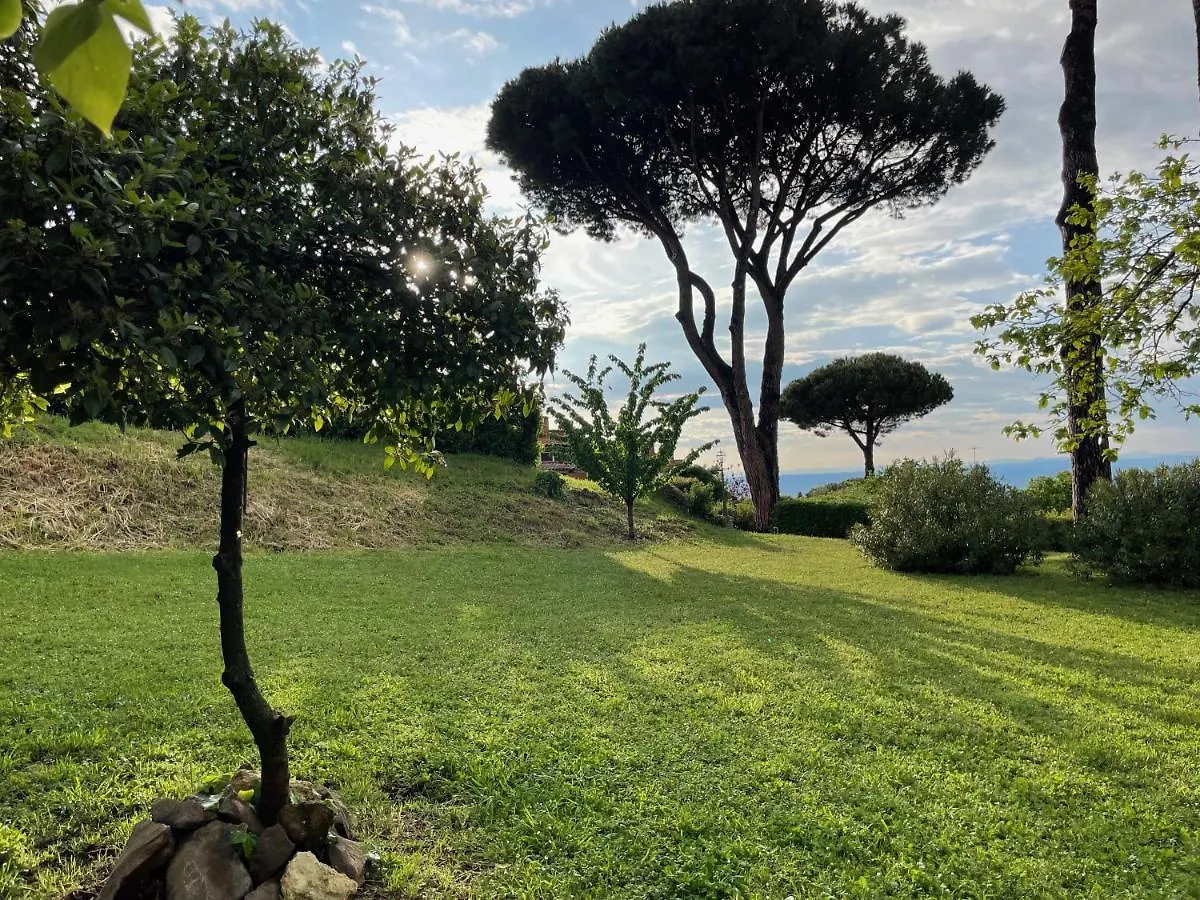 Appartamento Castelli Romani - Con Vista Su Roma Monte Porzio Catone 0*,  Italy